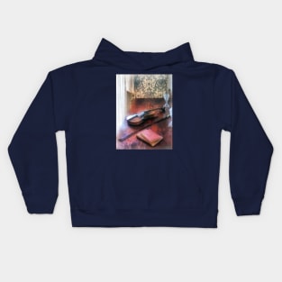 Music - Violin on Credenza Kids Hoodie